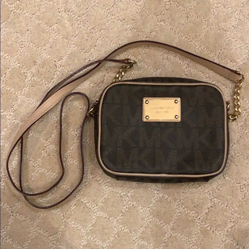 michael kors crossbody